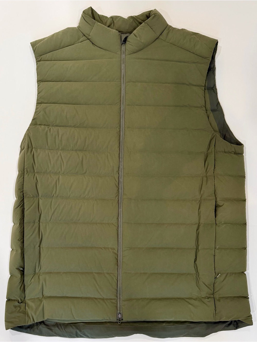 Men’s Lululemon Olive Puffy Vest Sz Medium
